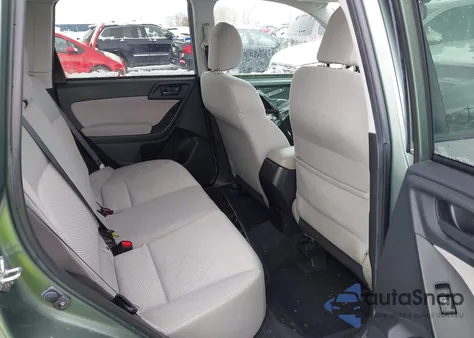 2015 Subaru Forester 2.5I Premium из США, поврежденный, VIN JF2SJADC2FH455735